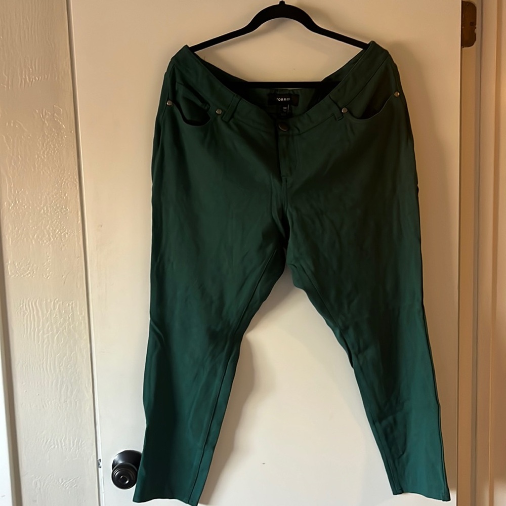 Forest green stretchy Torrid jeans 🏞️